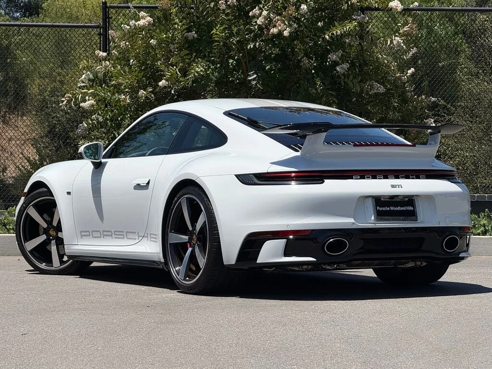 2024 Porsche 992 Carrera S - Image 4 of 31