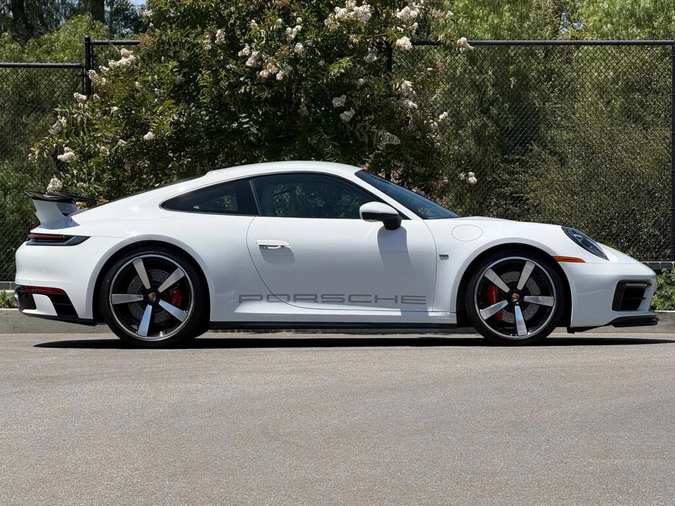 2024 Porsche 992 Carrera S - Image 9 of 31