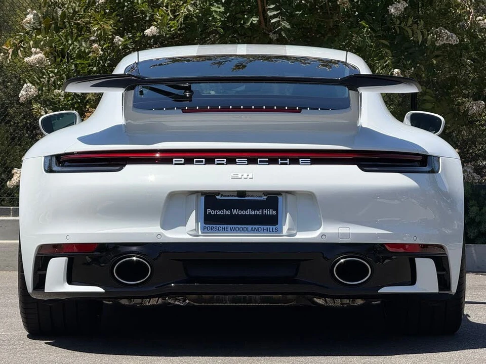 2024 Porsche 992 Carrera S - Image 7 of 31
