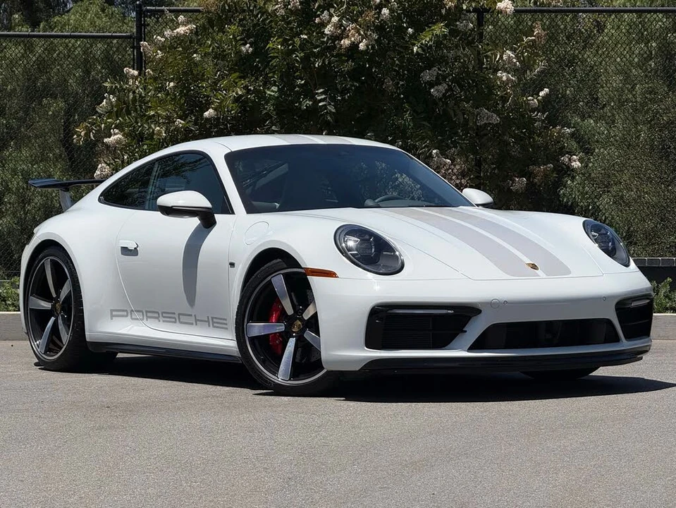 2024 Porsche 992 Carrera S - Image 10 of 31