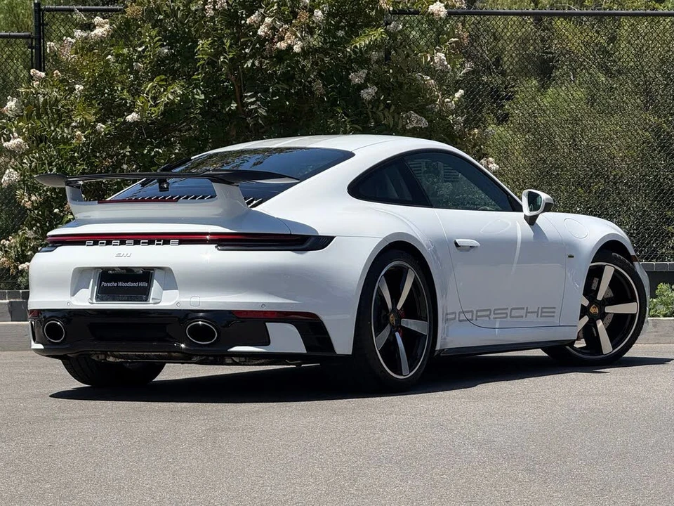 2024 Porsche 992 Carrera S - Image 8 of 31