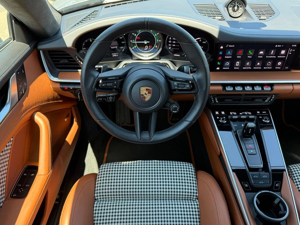 2024 Porsche 992 Carrera S - Image 13 of 31