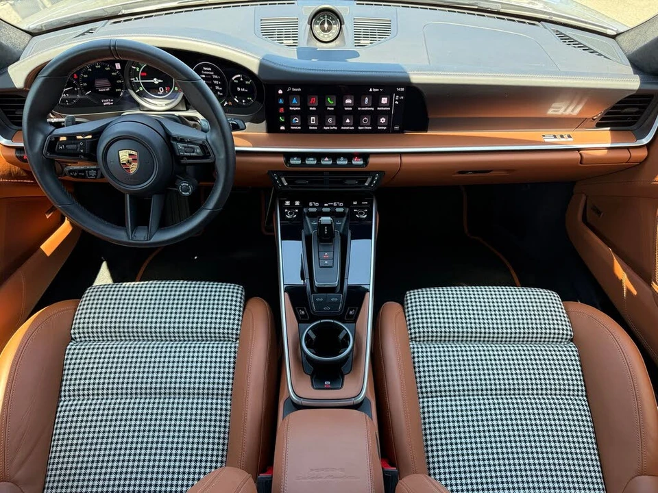 2024 Porsche 992 Carrera S - Image 12 of 31