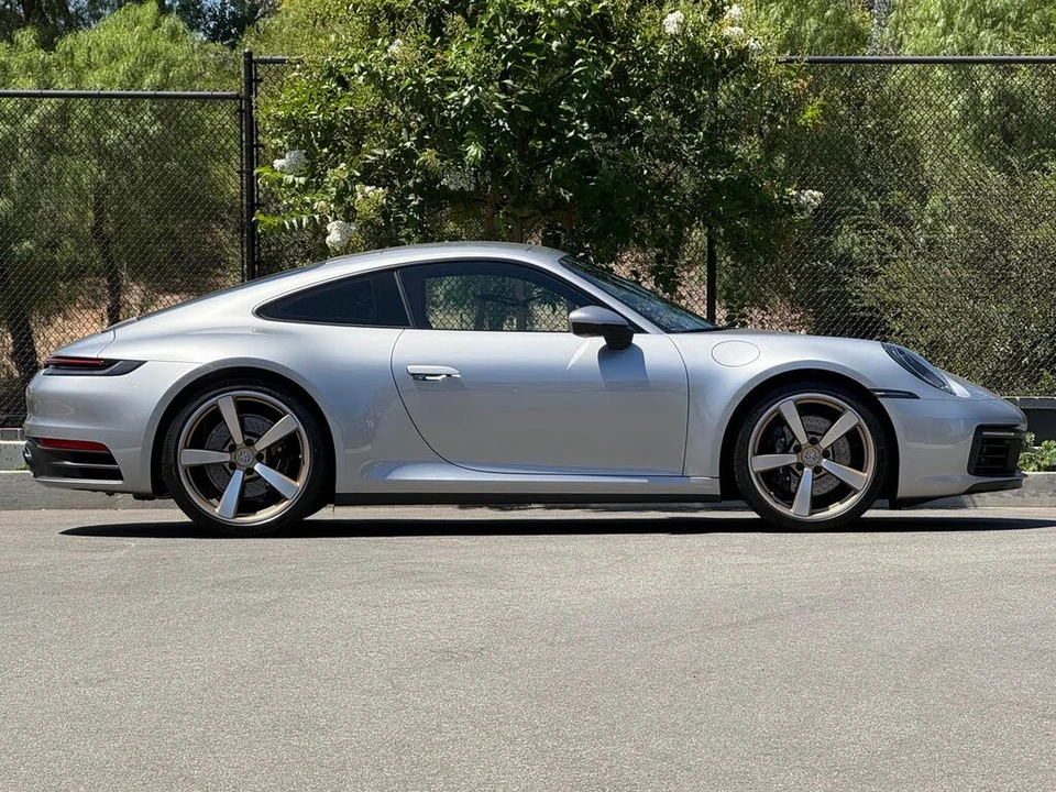 2024 Porsche 992 Carrera S - Image 8 of 31