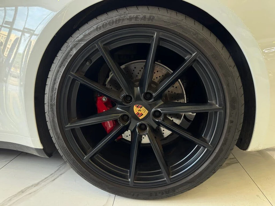 2024 Porsche 992 Carrera S - Image 9 of 29