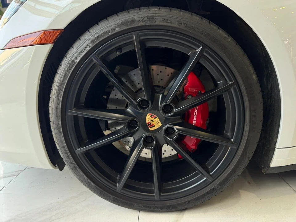 2024 Porsche 992 Carrera S - Image 8 of 29