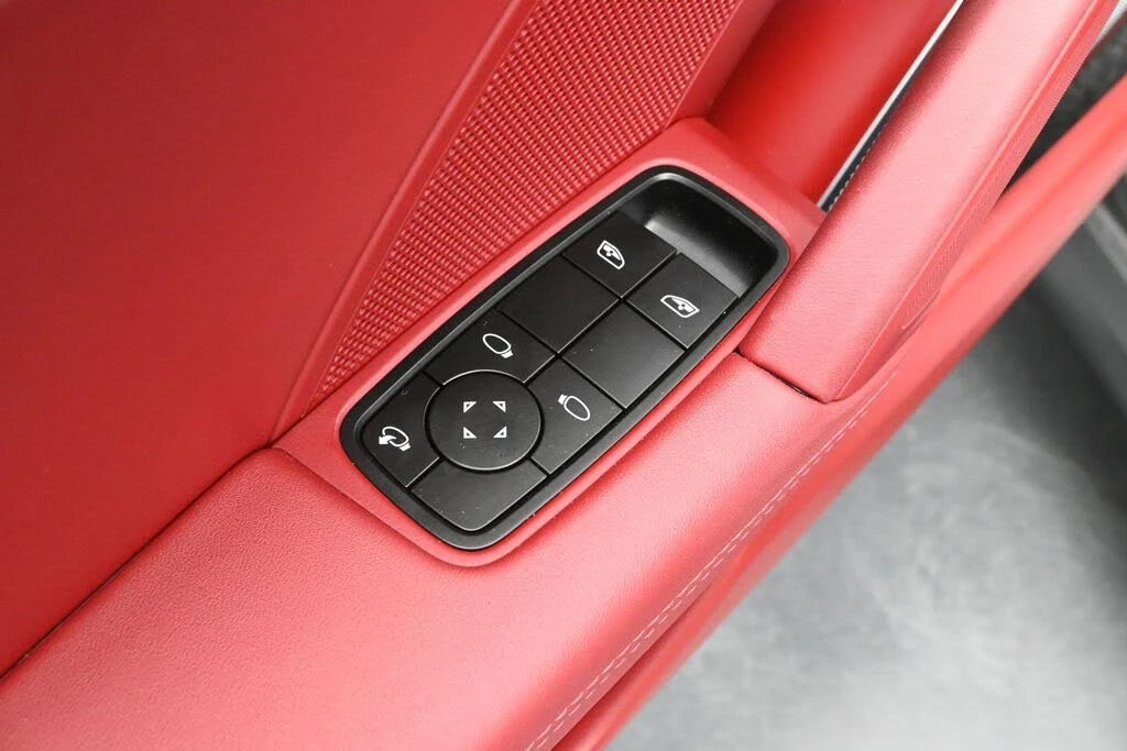 2024 Porsche 992 Carrera S - Image 9 of 31