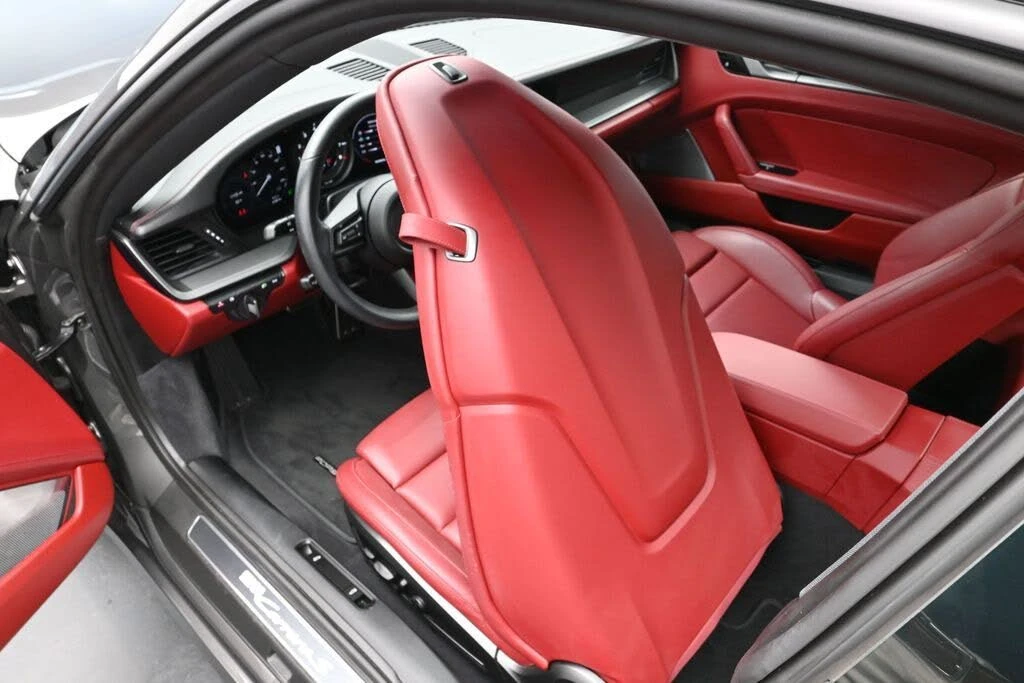 2024 Porsche 992 Carrera S - Image 19 of 31