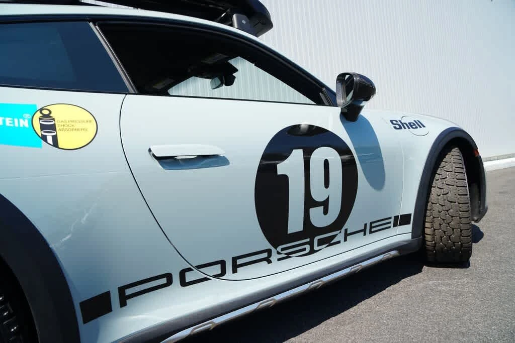 2024 Porsche 992 Dakar - Image 16 of 21