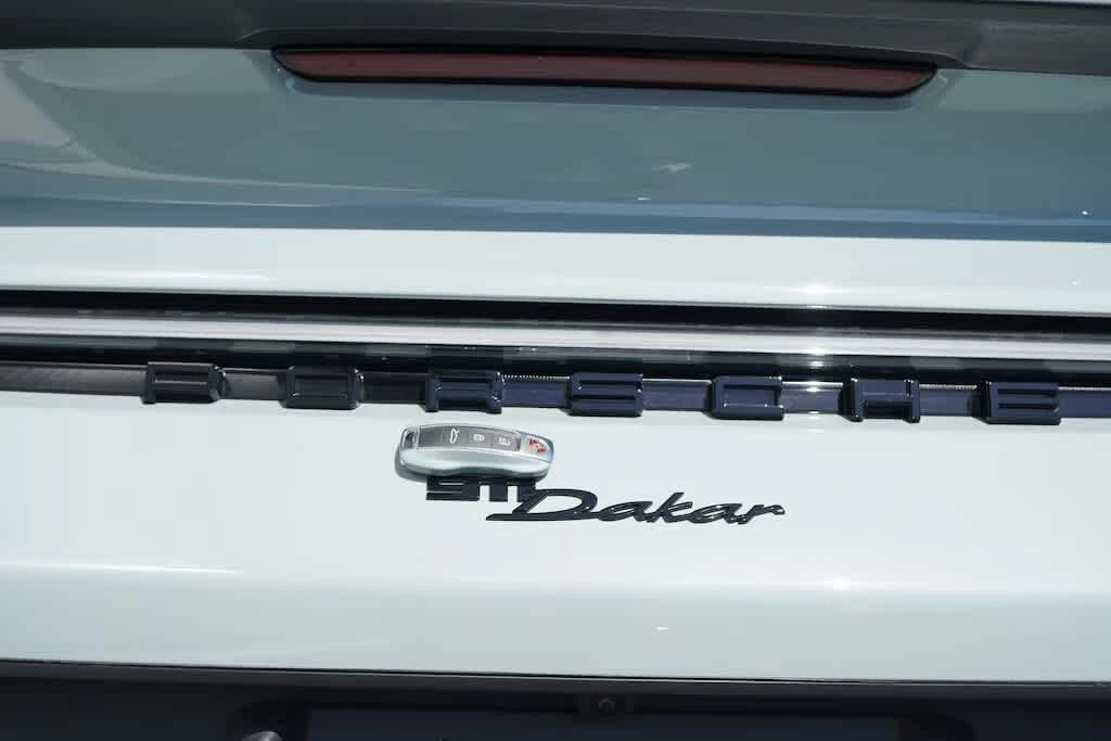 2024 Porsche 992 Dakar - Image 20 of 21