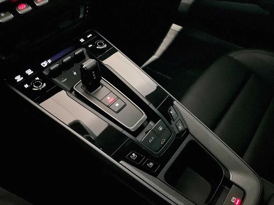 2024 Porsche 992 Carrera S - Image 18 of 31