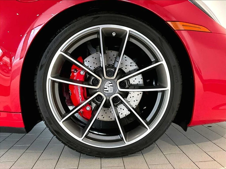 2024 Porsche 992 Carrera S - Image 12 of 31