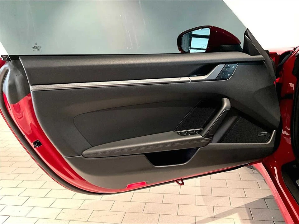 2024 Porsche 992 Carrera S - Image 24 of 31