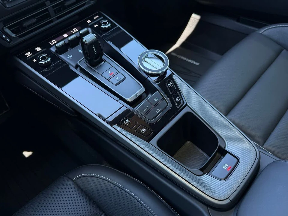 2024 Porsche 992 Carrera S - Image 22 of 31