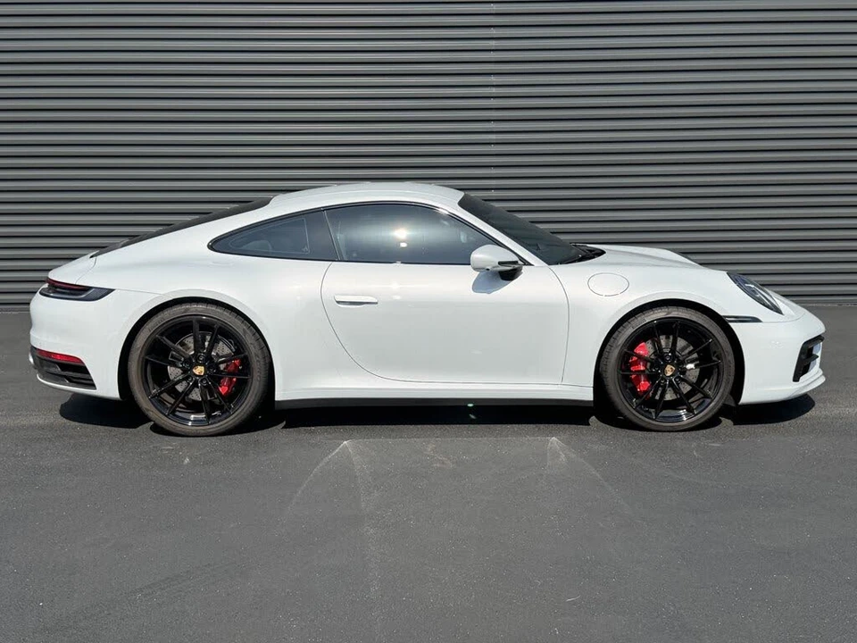 2024 Porsche 992 Carrera S - Image 8 of 31