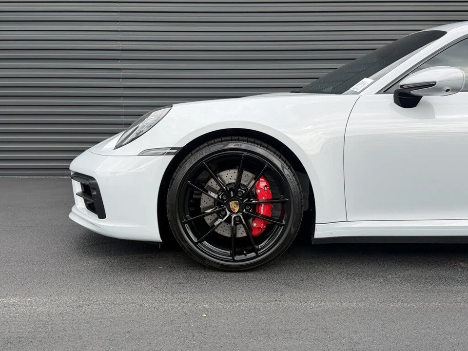 2024 Porsche 992 Carrera S - Image 12 of 31