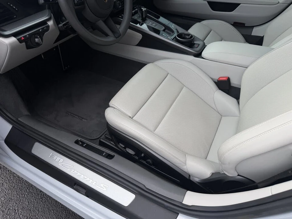 2024 Porsche 992 Carrera S - Image 14 of 31