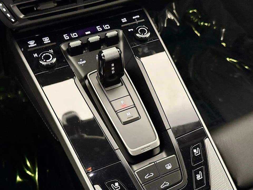 2024 Porsche 992 Carrera - Image 16 of 26