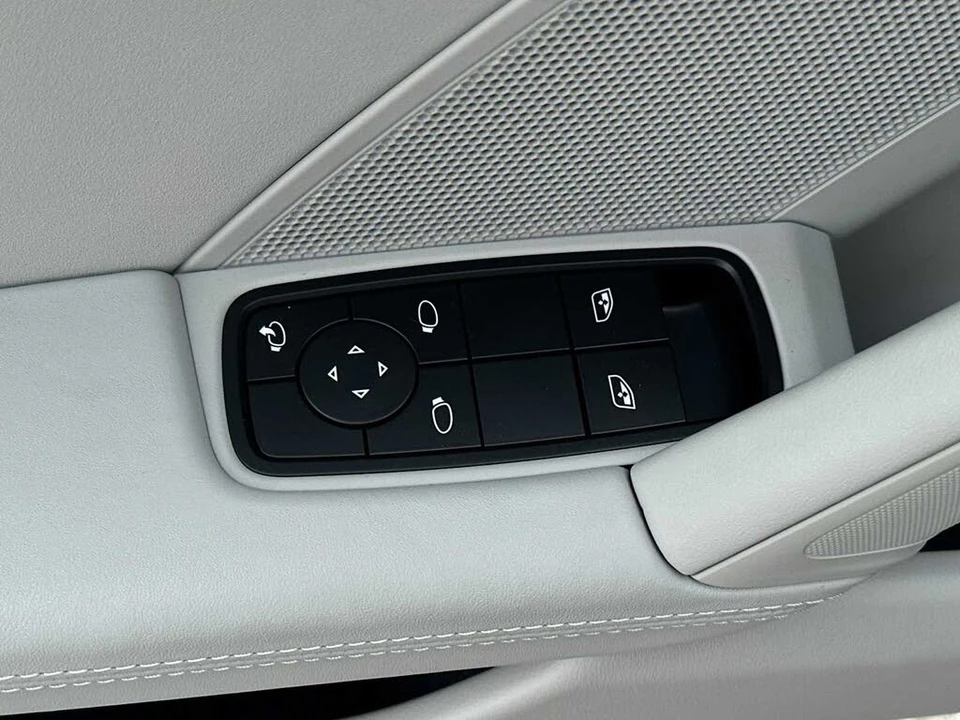 2024 Porsche 992 Carrera S - Image 12 of 27