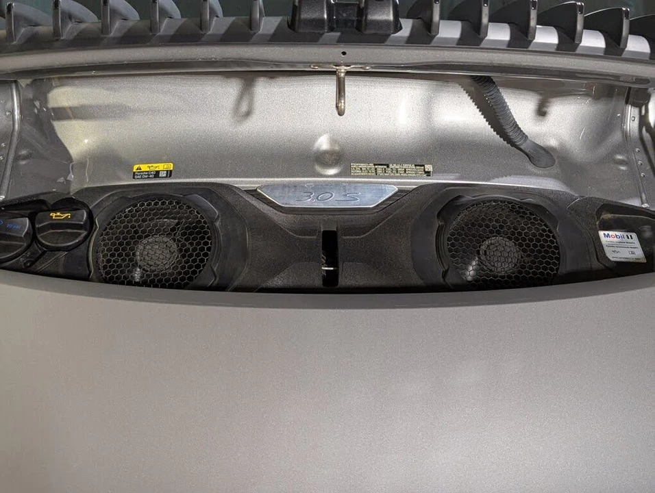 2024 Porsche 992 Carrera S - Image 17 of 31