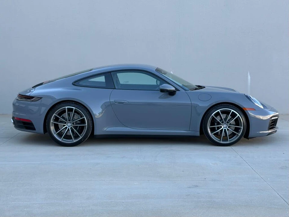 2024 Porsche 992 Carrera S - Image 9 of 31