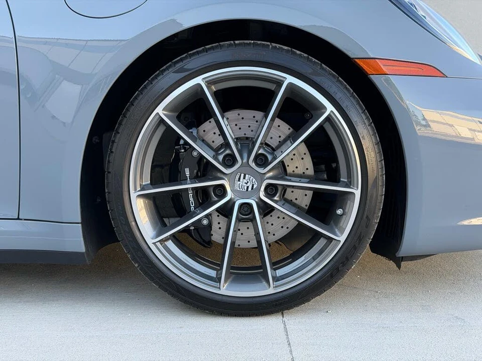 2024 Porsche 992 Carrera S - Image 13 of 31