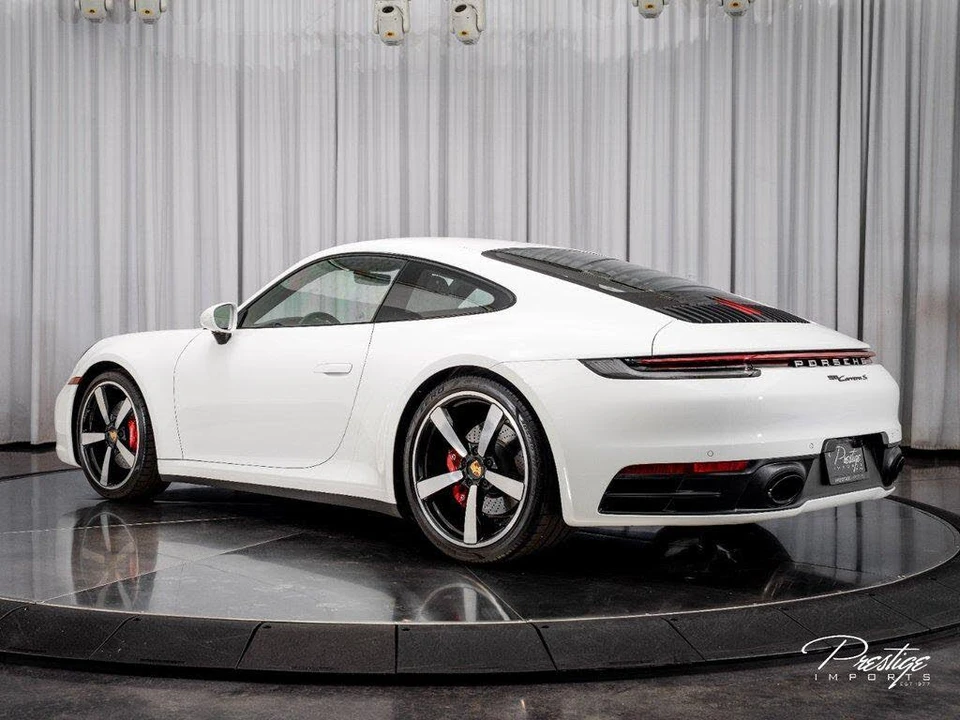 2024 Porsche 992 Carrera S - Image 9 of 31