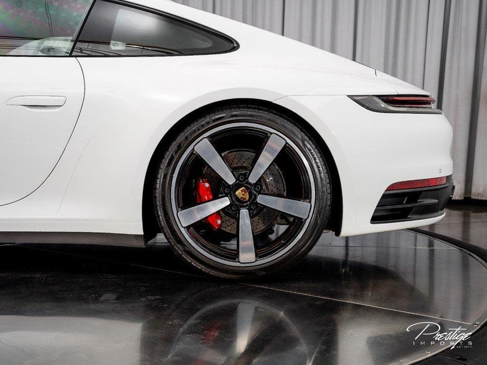 2024 Porsche 992 Carrera S - Image 8 of 31