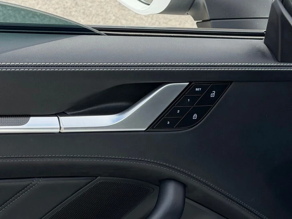 2024 Porsche 992 Carrera S - Image 18 of 31