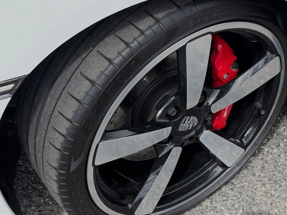 2024 Porsche 992 Carrera S - Image 15 of 31
