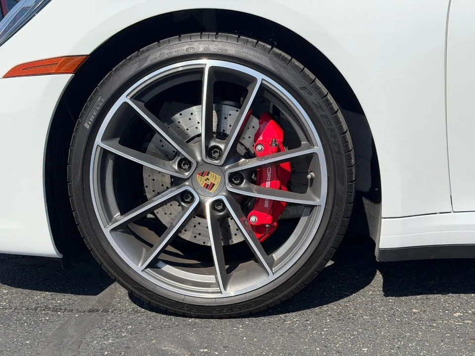 2024 Porsche 992 Carrera S - Image 9 of 31