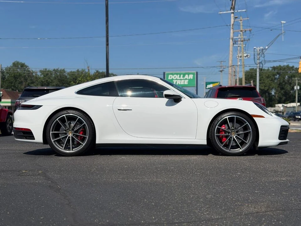 2024 Porsche 992 Carrera S - Image 8 of 31