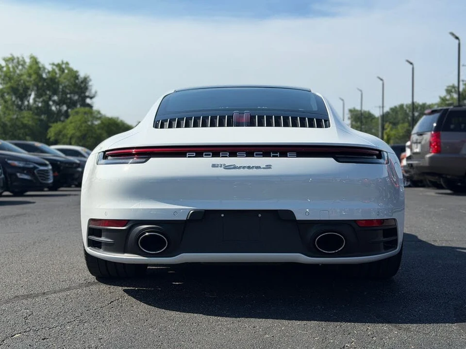 2024 Porsche 992 Carrera S - Image 5 of 31