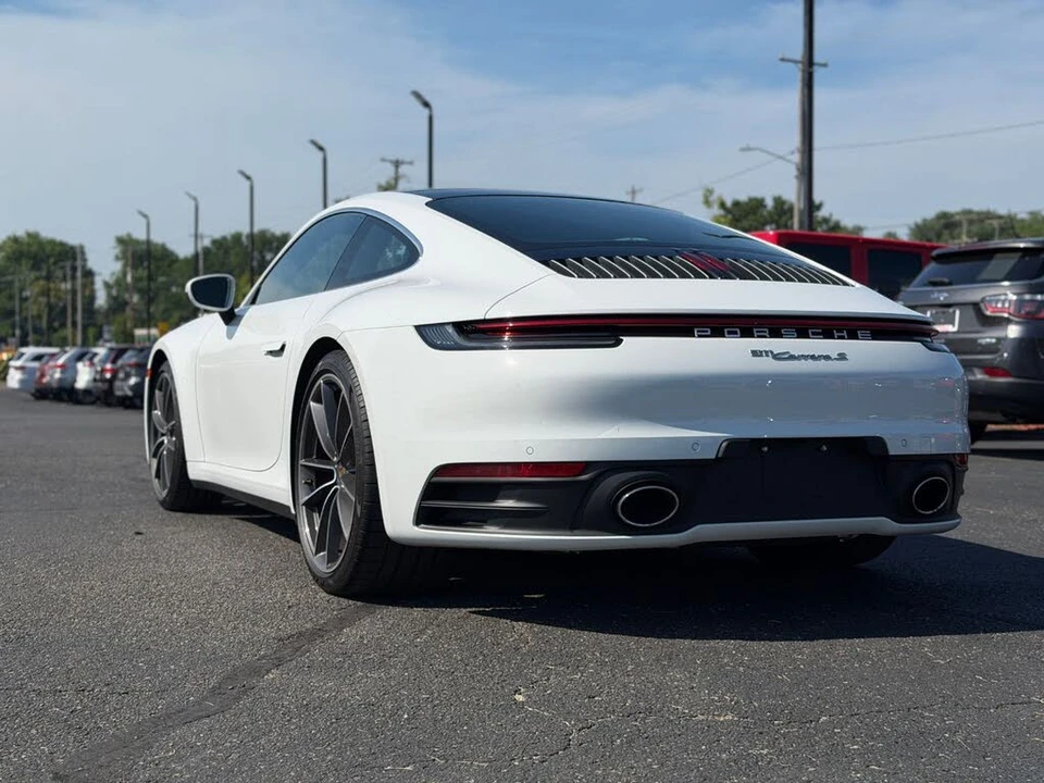 2024 Porsche 992 Carrera S - Image 4 of 31