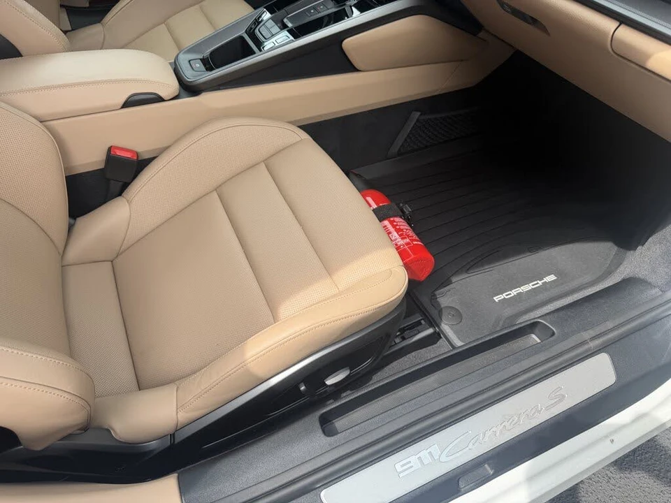 2024 Porsche 992 Carrera S - Image 17 of 31