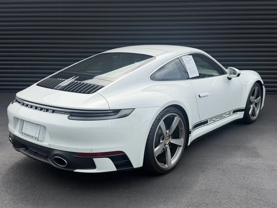 2024 Porsche 992 Carrera S - Image 9 of 31