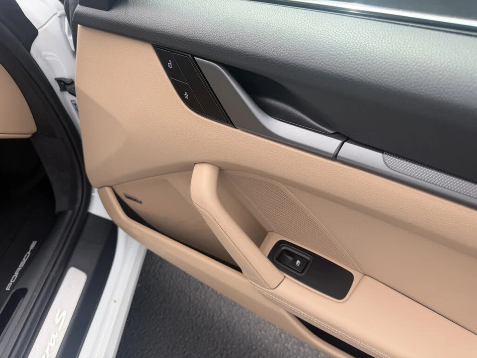 2024 Porsche 992 Carrera S - Image 23 of 31