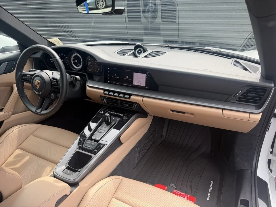 2024 Porsche 992 Carrera S - Image 24 of 31
