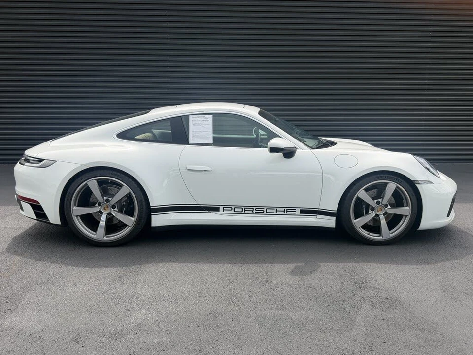 2024 Porsche 992 Carrera S - Image 8 of 31