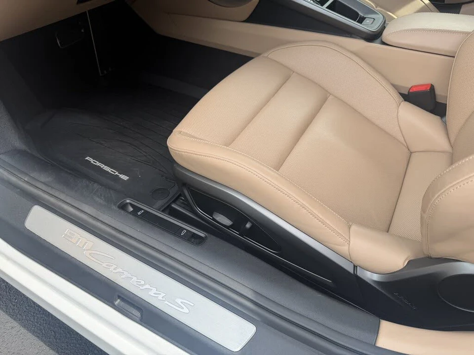 2024 Porsche 992 Carrera S - Image 14 of 31