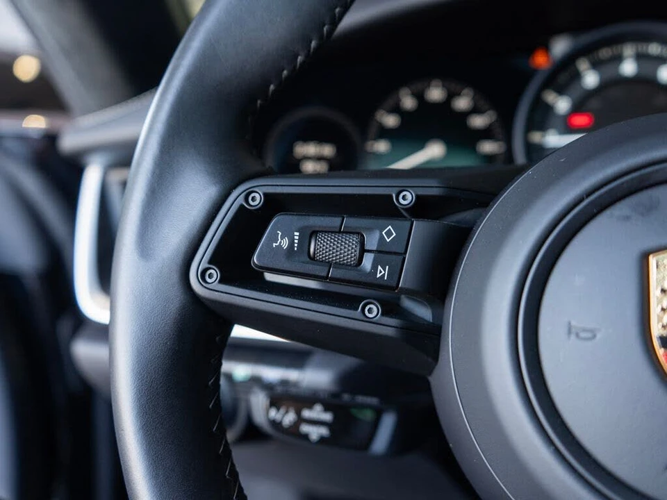 2024 Porsche 992 Carrera S - Image 18 of 31