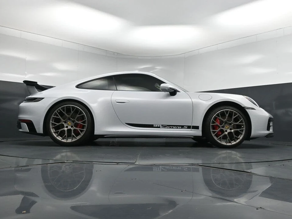 2024 Porsche 992 Carrera S - Image 27 of 31