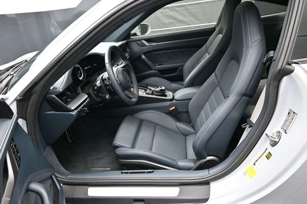 2024 Porsche 992 Carrera S - Image 7 of 31
