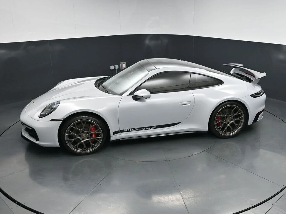 2024 Porsche 992 Carrera S - Image 15 of 31