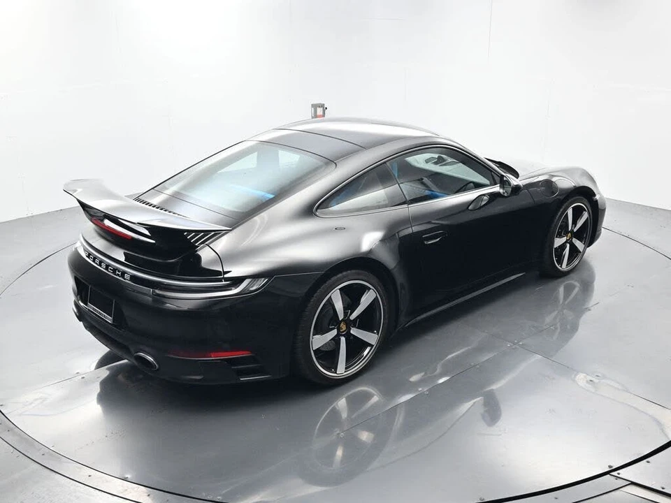 2024 Porsche 992 Carrera S - Image 24 of 31