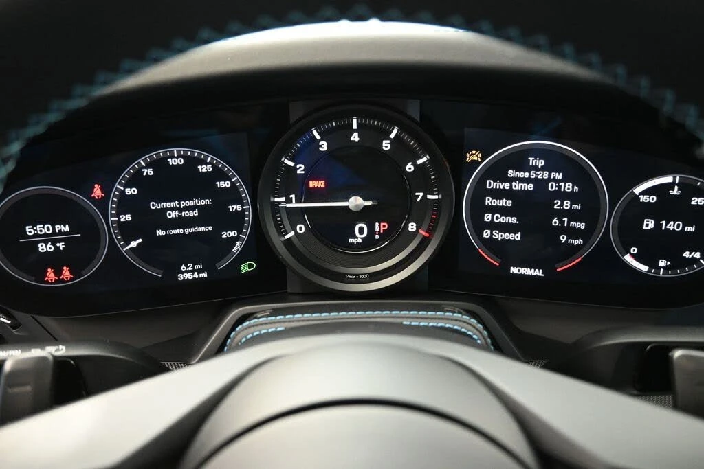 2024 Porsche 992 Carrera S - Image 8 of 31