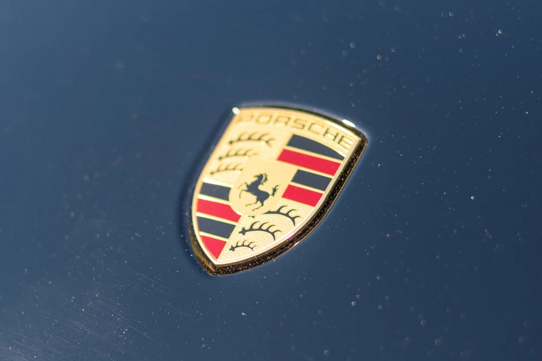 2024 Porsche 992 Carrera S - Image 9 of 31