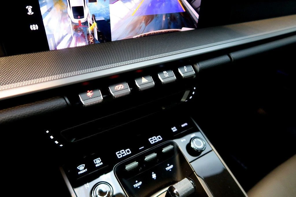 2024 Porsche 992 Carrera S - Image 19 of 21