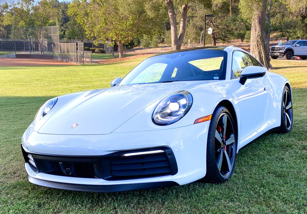 2024 Porsche 992 Carrera S - Image 4 of 31