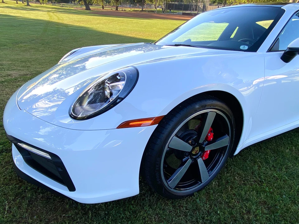 2024 Porsche 992 Carrera S - Image 17 of 31